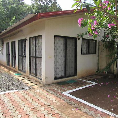 Retreat Chalets, The Nest, At Sparsh Resorts, Karjat Buitenkant foto