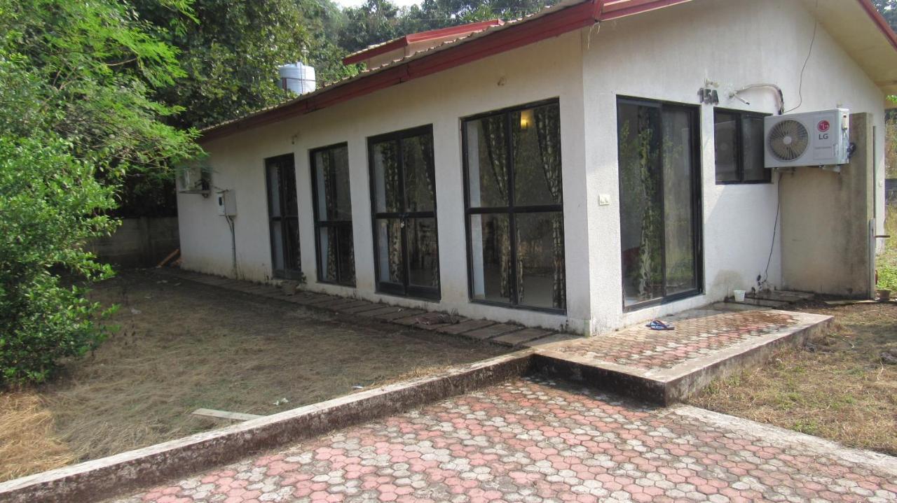 Retreat Chalets, The Nest, At Sparsh Resorts, Karjat Buitenkant foto