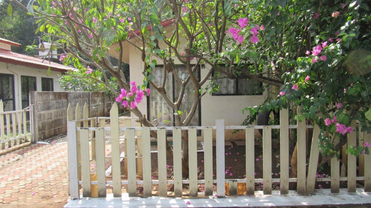 Retreat Chalets, The Nest, At Sparsh Resorts, Karjat Buitenkant foto