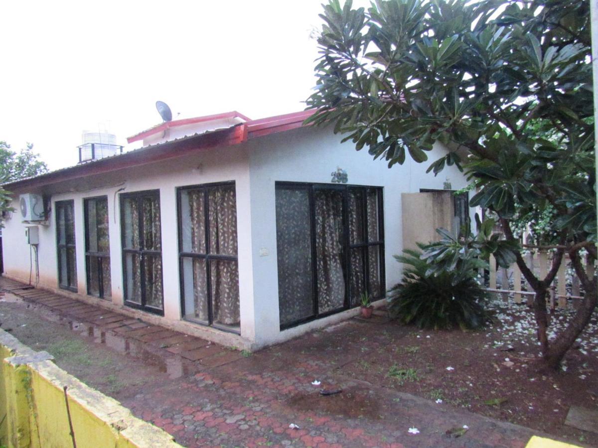 Retreat Chalets, The Nest, At Sparsh Resorts, Karjat Buitenkant foto